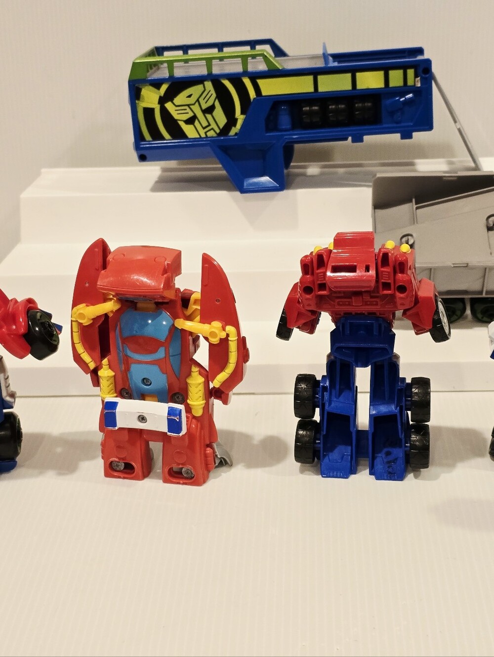 Transformers Rescue Bots Optimus Prime Racing Trailer and Figure Set - Picture 10 of 15